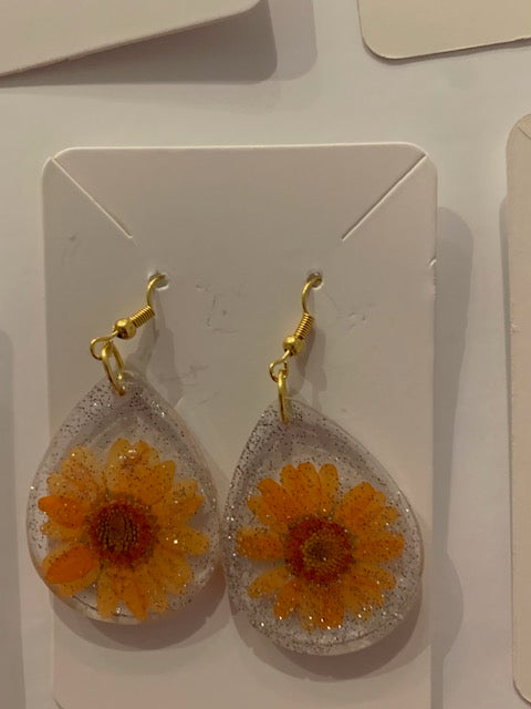 Sunflower dangle earrings
